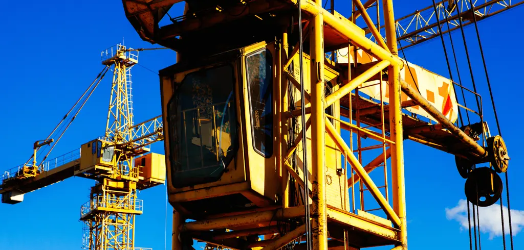 Kumera Crane Drives. Main hoist, Boom hoist, Trolley travel drives, Crane travel drives, Drop in replacements and components for all bands. Ship-to-shore Cranes, Rail Mounted Gantry Cranes, Straddle Carriers, Rubber Tyre Gantry Cranes, Double Boom Cranes, Single Boom Cranes, Goliath Gantry Cranes, Grab Unloader Cranes, Multipurpose Cranes, Overhead Travelling Cranes, Process Duty Cranes.