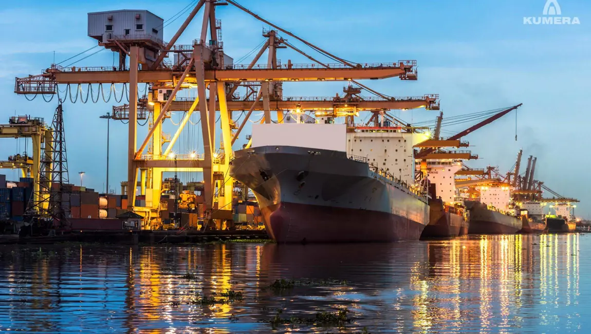 Kumera Crane Drives. Main hoist, Boom hoist, Trolley travel drives, Crane travel drives, Drop in replacements and components for all bands. Ship-to-shore Cranes, Rail Mounted Gantry Cranes, Straddle Carriers, Rubber Tyre Gantry Cranes, Double Boom Cranes, Single Boom Cranes, Goliath Gantry Cranes, Grab Unloader Cranes, Multipurpose Cranes, Overhead Travelling Cranes, Process Duty Cranes.