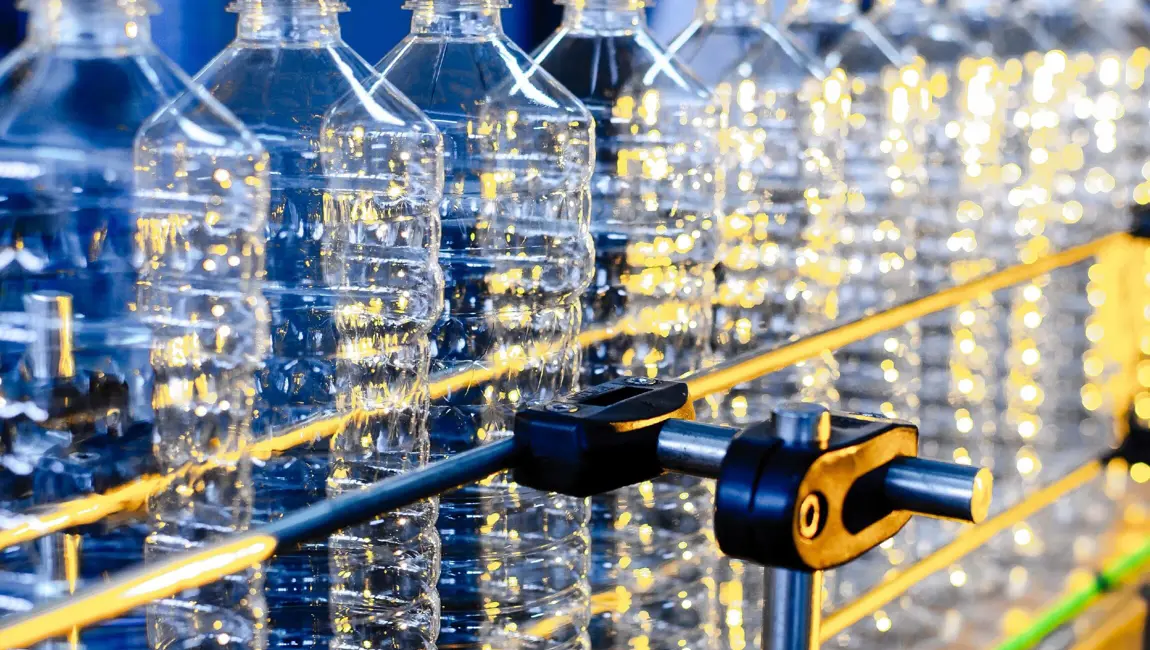 Kumera Drives for Material Handling. Kumera Material Handling Helical and Bevel-helical gear unit series for all conveyor applications.