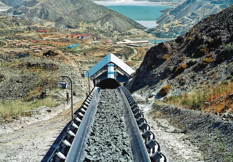 Kumera Custom Built Heavy-Duty Gearboxes for Opencast Mining. Kumera Conveyor Gearboxes and Landing Gearboxes.