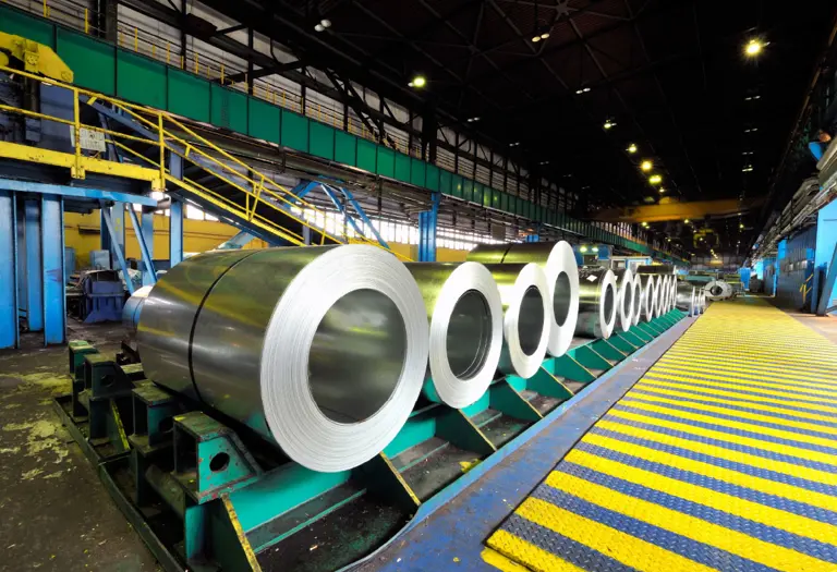 Kumera Drives for Metal Industries. Kumera Pinion stand gear units: Coiler gear units, Scissor drives, Leveler gear units, Draw bench drives, Sendzimir gear units.