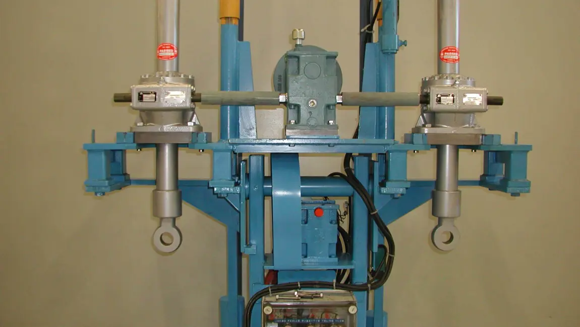 Kumera Anode Jacks. Smelters worldwide are served by Kumera Anode Jacking Systems securing high efficient pot operations. Since 1952 Kumera (Norgear) has been supplying Anode Jacking Systems for most used reduction technologies of aluminium production.